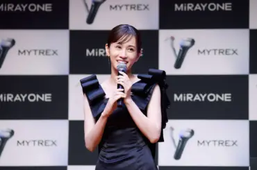 前田敦子も絶賛！【MiRAY ONE】1台5役の光美顔器で叶えるハリ肌の秘密