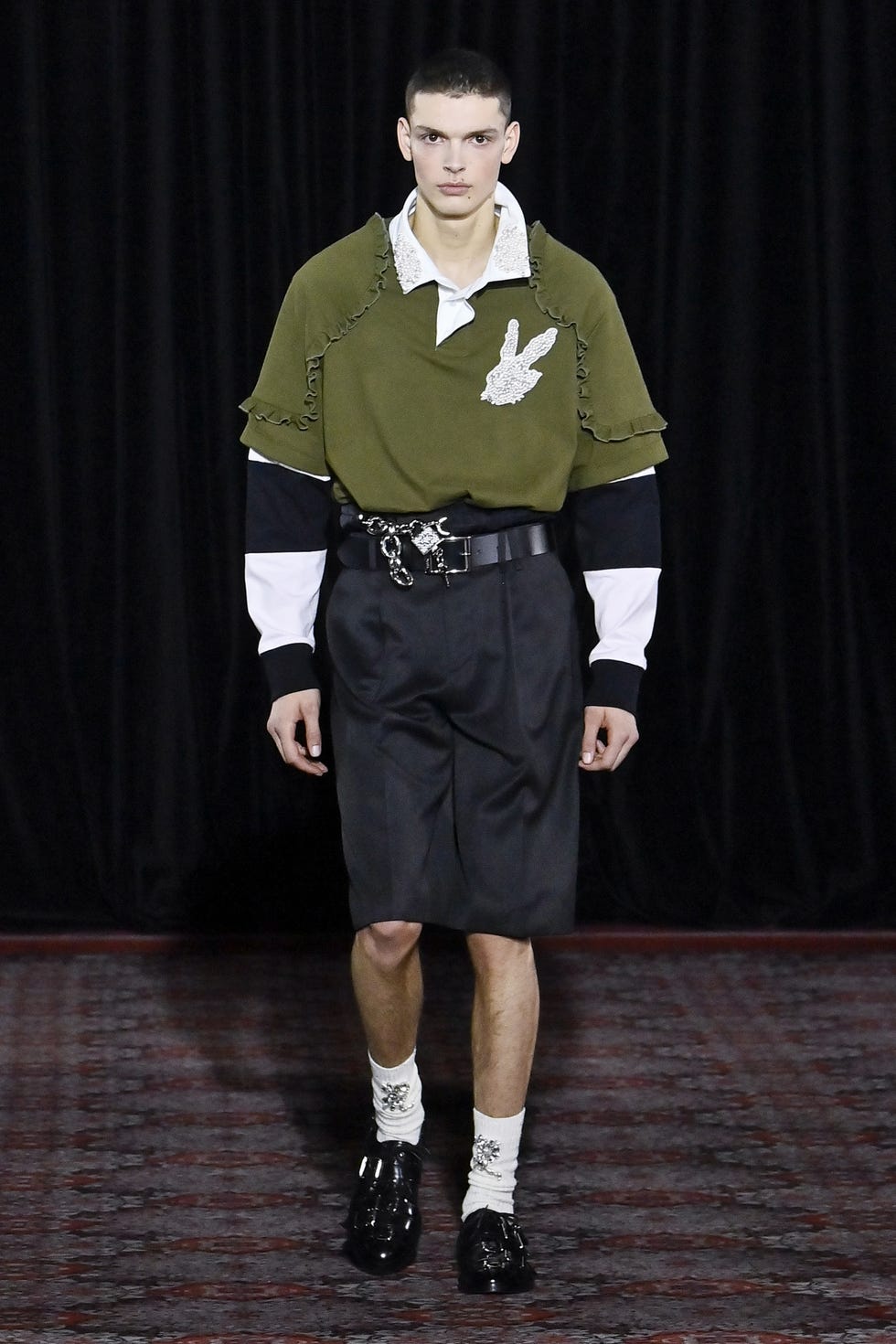 london, england february 23: a model walks the runway during the simone rocha ready to wear fall/winter 2025 2026 fashion show as part of the london fashion week on february 23, 2025 in london, england. (photo by victor virgile/gamma rapho via getty images)
