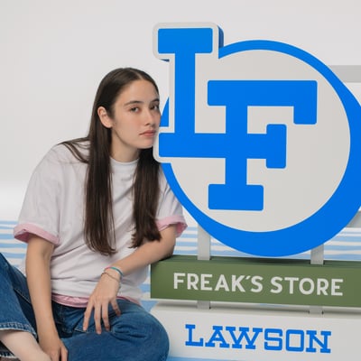 フリークス ストアとローソンのコラボ広告