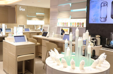 新生・西武池袋本店「化粧品売り場」の実力 - WWDJAPAN