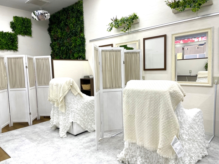 エルア店内写真　美容室の一角でまつ毛サロンを併設