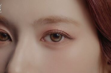 TWICE SANA×YSL BEAUTY FOR COUTURE MINI CLUTCH "WILD COLOR EXPLORE"