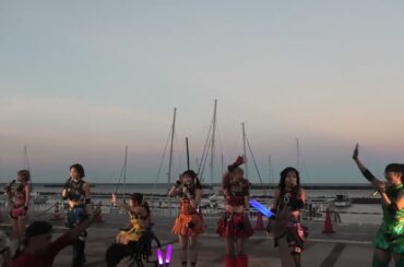 ＠２０２５年７月２５日@仮面女子@MC＠熱海であそぼ！花火であそぼ！第２部@熱海海上花火大会2005夏@熱海親水公園イベント広場@18:54