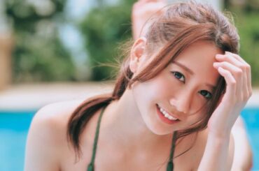 元SKE48・古畑奈和、美肌際立つ水着姿＆赤シャツ姿を披露　2nd写真集の先行カット第2弾が公開 | | ORICON NEWS