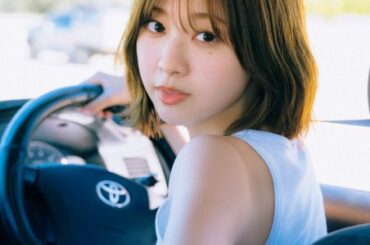 日向坂46富田鈴花、“ちょんまげ”ヘアのランジェリーショット　1st写真集で最もお気に入りの衣装も公開 | | ORICON NEWS