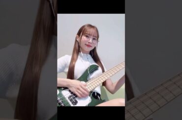 【Slap bass】グリズリーに襲われたら♡ / 神宿 さん -Bass cover-