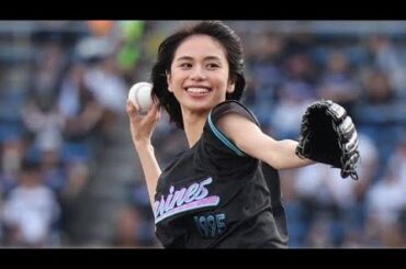 ⚾🎀💖✨女優・奥山かずさ、憧れのZOZOマリン始球式で魅了！ポニテ＆ショーパン姿に歓声も、緊張でワンバウンド投球