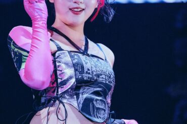 「可愛すぎて気絶」大人気アイドルのヘソ出しライブショットにファン歓喜！ | 話題の投稿 | スポーツブル (スポブル)