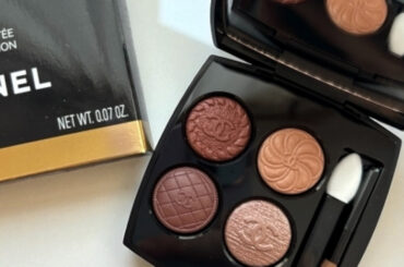 8/22発売！シャネルの限定アイシャドウ「レ キャトル オンブル ブトン」イエベ秋の一推しカラーはこれ | マキアオンライン