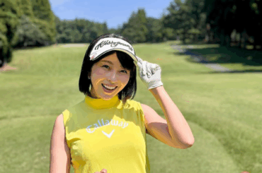 ノースリ美肌＆弾ける笑顔がまぶしすぎる！ゴルフ女子美人アナ、産後2カ月ひさびさラウンドショットにファン歓喜！ | 話題の投稿 | スポーツブル (スポブル)