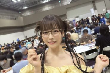 「ガンダムカードゲームの会場に来てます」グラビアアイドル・東雲うみがガンダムカードゲームの会場へ | 話題の投稿 | スポーツブル (スポブル)