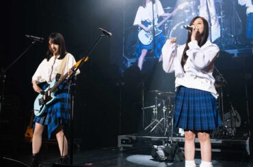 ライブ審査に登壇した賀喜遥香（左）と井上和【写真：マイナビ 閃光ライオット2025】