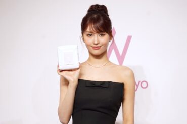 TWICE MOMOの“お守りコスメ” Wonjungyo「モイストアップレディスキンパック」がリニューアル！　新チークの魅力も語る｜「マイナビウーマン」