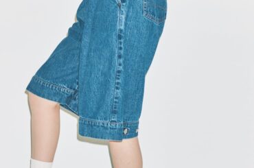 デニムショートパンツは、夏のパリジェンヌスタイルをアップデートする優れもの！【FUDGE 9月号連動企画-あの子もやっぱりジーンズね。| DAY 11】 | FUDGE FRIEND | ファッション