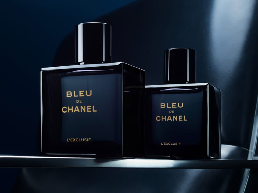 シャネル専属調香師が語る、待望の新作メンズフレグランス『ブルー ドゥ シャネル レゼクスクルジフ』の魅力とは