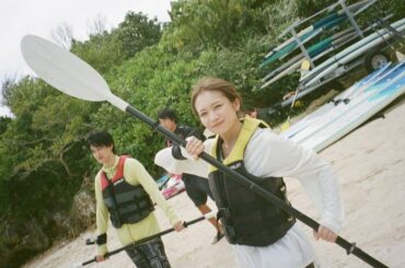 南国ロケで見せた“無邪気な笑顔”…元アイドルの夏ショットが話題 | 話題の投稿 | スポーツブル (スポブル)
