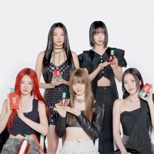 MEOVV緊急来日！　花王新ブランドMEMEME発表会に登場