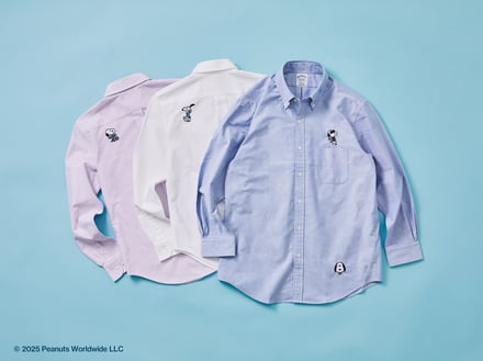 スヌーピーの刺繍が施されたシャツ