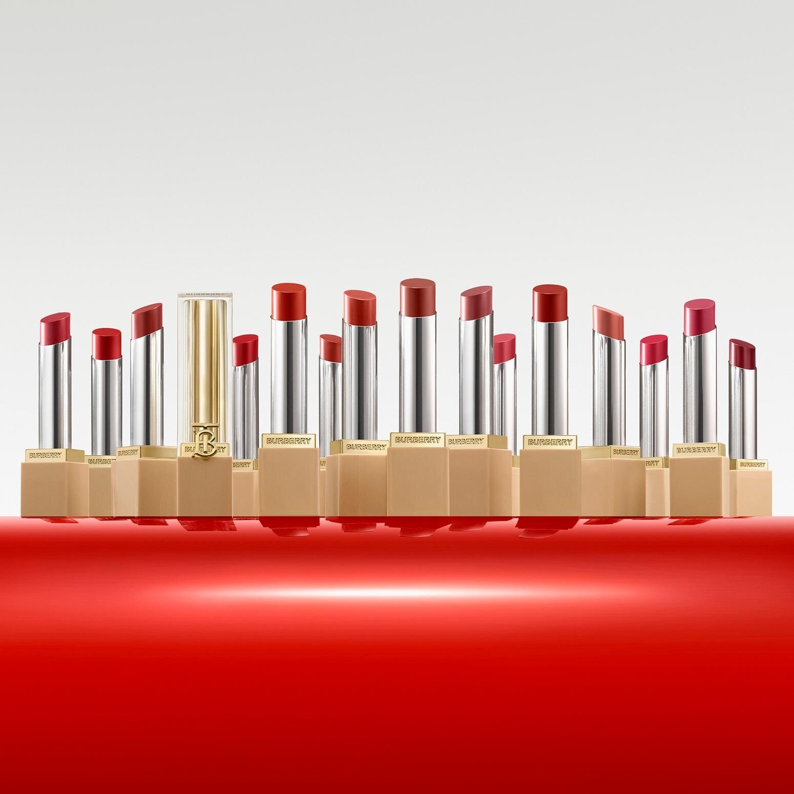 バーバリー ブリット シャイン 全15色 各5,720円＜新色＞ 