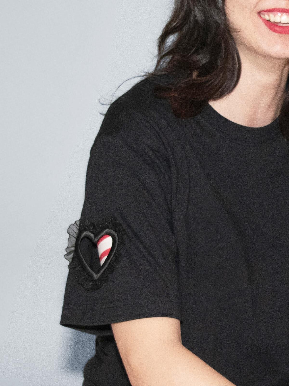 キワンダキワンダ“ハート刺繍”オーダーTシャツ＆スウェットが銀座で、フリルとパールのオプションも｜写真8