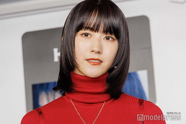 元櫻坂46土生瑞穂、ほっそりウエスト際立つ 菅井友香とのシンガポール旅行ショットに「綺麗」「想像以上」の声