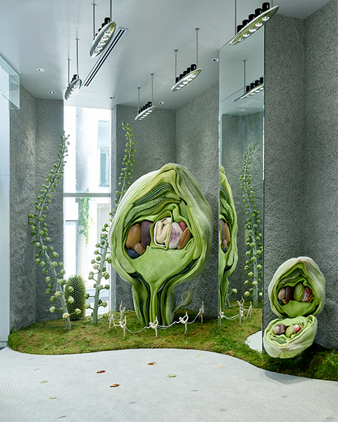 東京・表参道の「ADERERROR TOKYO SPACE」内観