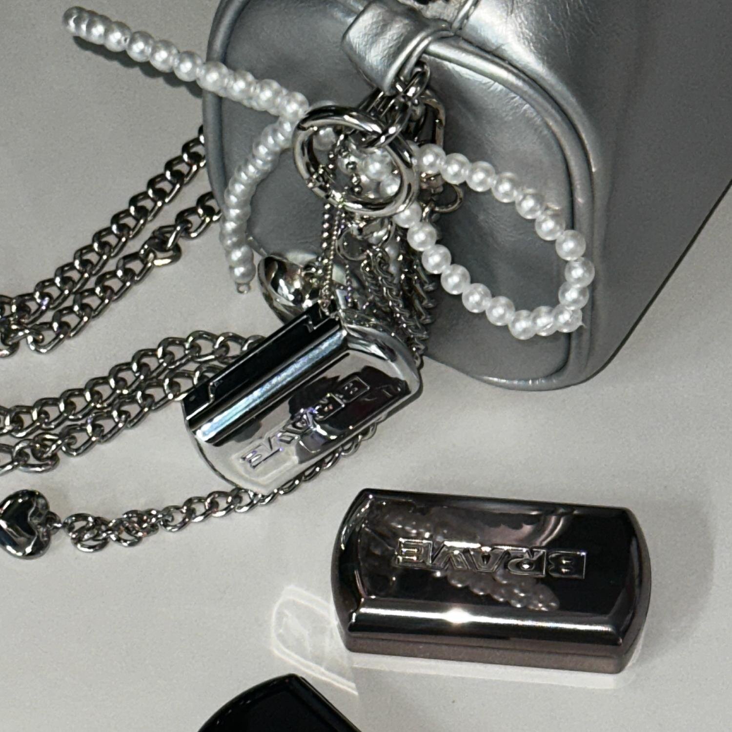 ブレイ「リップスリーク ミニ」 全8色 各1,100円