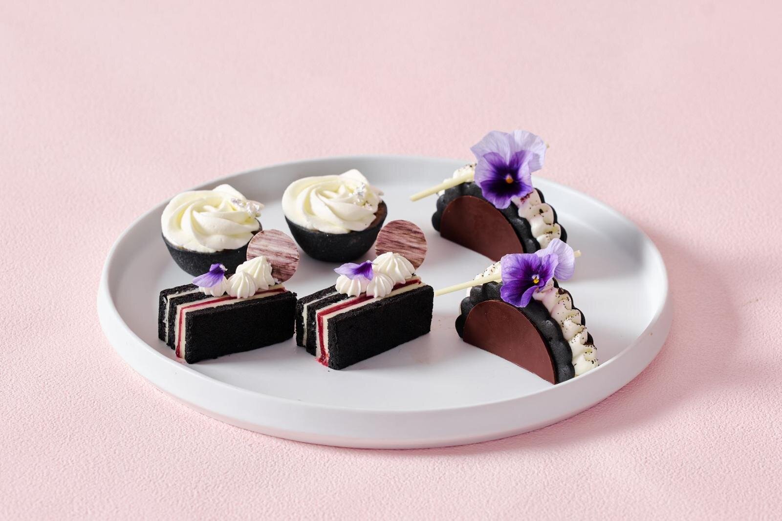 ハーゲンダッツ(Häagen-Dazs) モノクロ・ゴシックアフタヌーンティーwith ハーゲンダッツ｜写真3