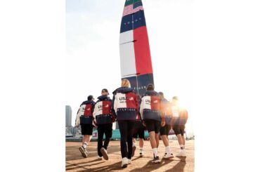 トミー ヒルフィガーがヨットレース米国代表とコラボ、カプセルコレクションを発売