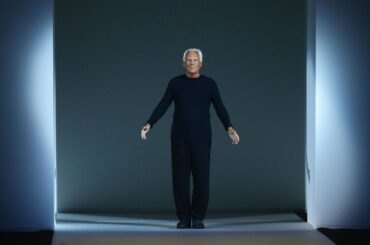 イタリア人デザイナーのジョルジオ・アルマーニ氏が死去、91歳 - Bloomberg