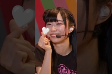 Aikyan has something to tell you guys 🤫😈 #小林愛香 #Aqours #lovelive