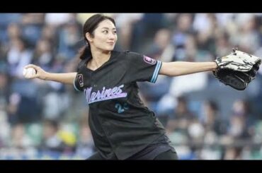 黒ショーパンで豪快足上げも…美人女優がド緊張　照れ笑いで反省「たかぶりすぎて」