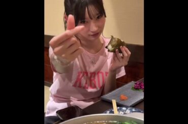 譜久村聖さんを前にしてでれでれの宮本佳林さんです