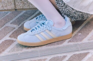 スナイデル×アディダス オリジナルス、ライトブルーの「ガゼル」など限定カラーの名作スニーカー - ファッションプレス