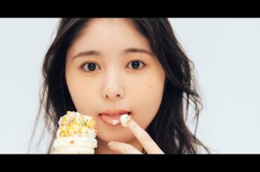 新着- 9月25日に発売される頓知気さきな（femme fatale、清 竜人25）のフォトスタイルブック「また明日！」より新たなカットが公開された。