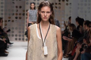 トッズ 2026年春夏ウィメンズコレクション - 開放的に、プレイフルに着こなすレザー - ファッションプレス