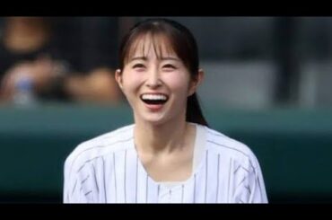 【阪神】読売テレビ佐藤佳奈アナが始球式　胸を張って豪快なワインドアップからワンバウンド投球