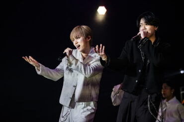 INI・尾崎匠海と藤牧京介『HAPPINESS JAM 2025』に！「HERO」アカペラで会場全体引き込む【公式レポート】