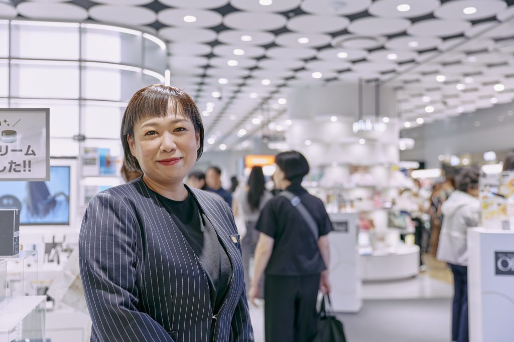 阪本優子／「アットコスメオーサカ」ショップマスター