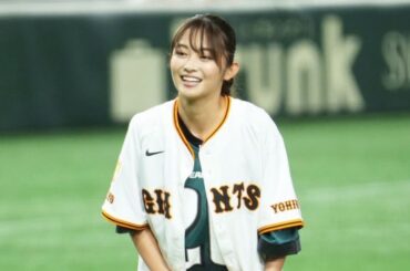 「ギャップがすごい」新人女子アナに騒然　ペコリお辞儀→豪快フォームに「大物になる」 | Full-Count