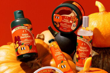 【2025年秋コスメ】「ザボディショップ」から焼きパンプキンにナッツやメープルをブレンドした香りの限定ボディーケアシリーズが登場 - WWDJAPAN