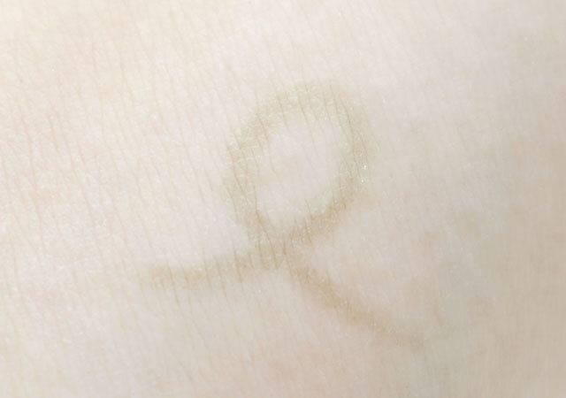 KATE　ダブルラインエキスパート　BE-1 極薄ベージュ　肌にラインを描く