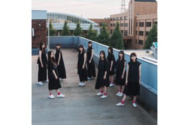 櫻坂46 四期生9人が『B.L.T.』表紙に登場、加入から半年の“現在地”に50P超えで迫る | ENTAME next