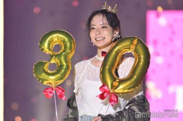 なごみ、レーストップス×ショーパンで美肌見せ キス顔にキュン【TGC2025A/W】|au Webポータル芸能ニュース