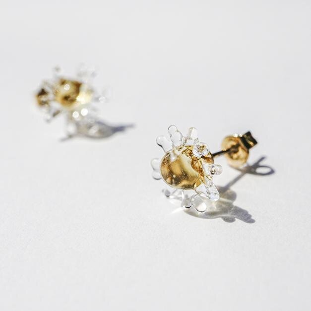 朝焼けのカモミール クリア ピアス 9,350円