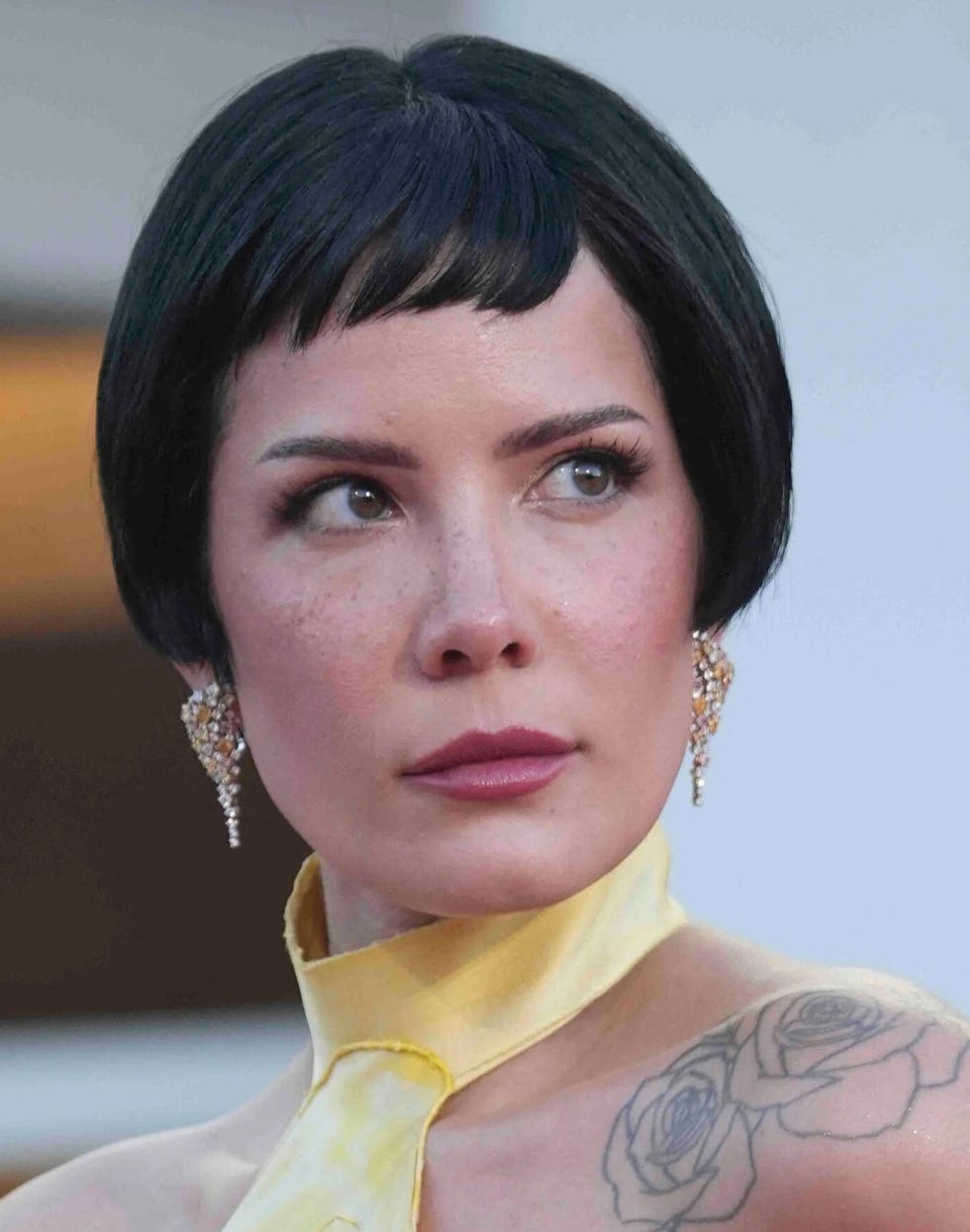 秋　ボブカット