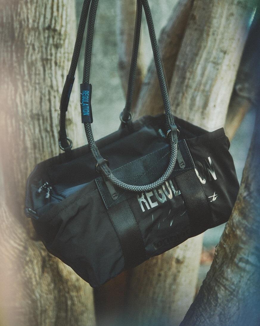 ダッフルバッグ 37,400円、10ｍｍ ロープループ 13,750円