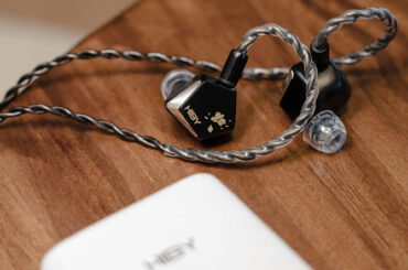 HiBy、J-POP向けに、新開発ドライバ搭載の限定生産イヤフォン「Project Ace JP Edition」 - AV Watch