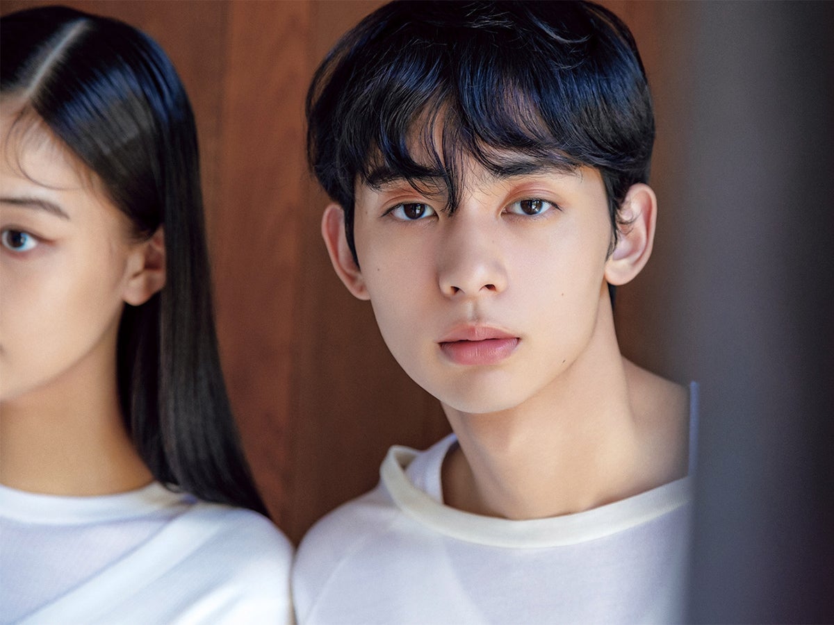 ルイ・ヴィトンのビューティ・コレクション「ラ・ボーテ ルイ・ヴィトン」でメイクをした松井大奈