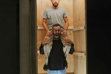 サンネイ：退任を発表したデザイナー、ロリス・メッシーナとシモーネ・リッツォの挑発的な最後のショー - FashionNetwork 日本